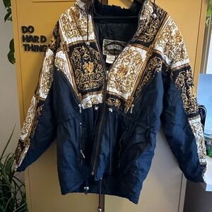 Vintage Black and Gold Jacket (East West Size L)